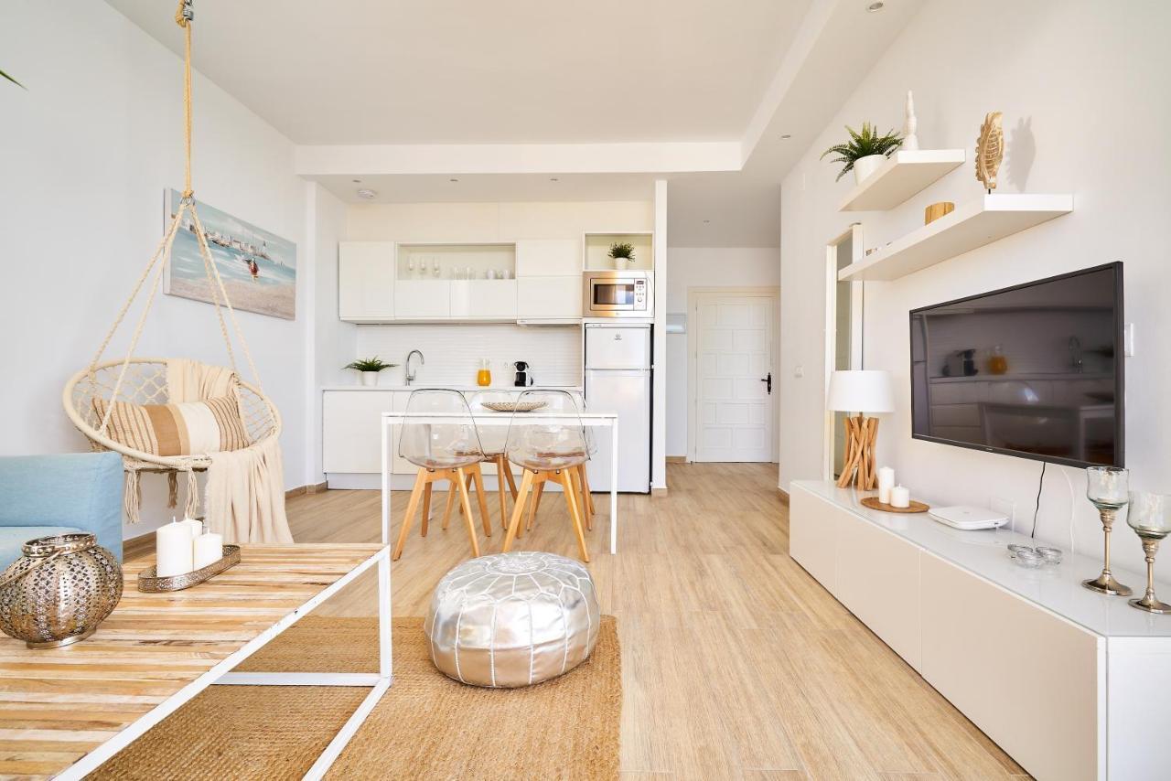 Sunset Beach Charming Apartment With Jacuzzi Торремолінос Екстер'єр фото