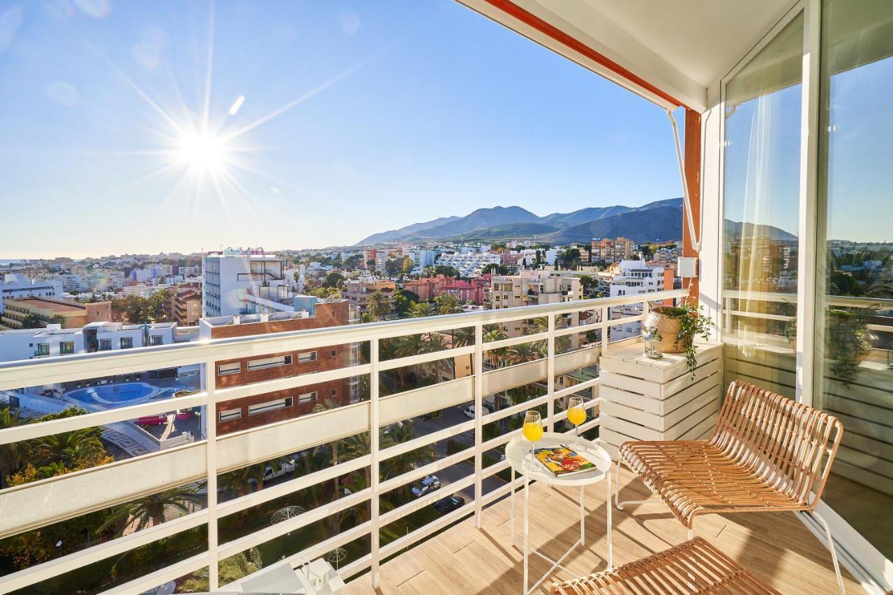 Sunset Beach Charming Apartment With Jacuzzi Торремолінос Екстер'єр фото